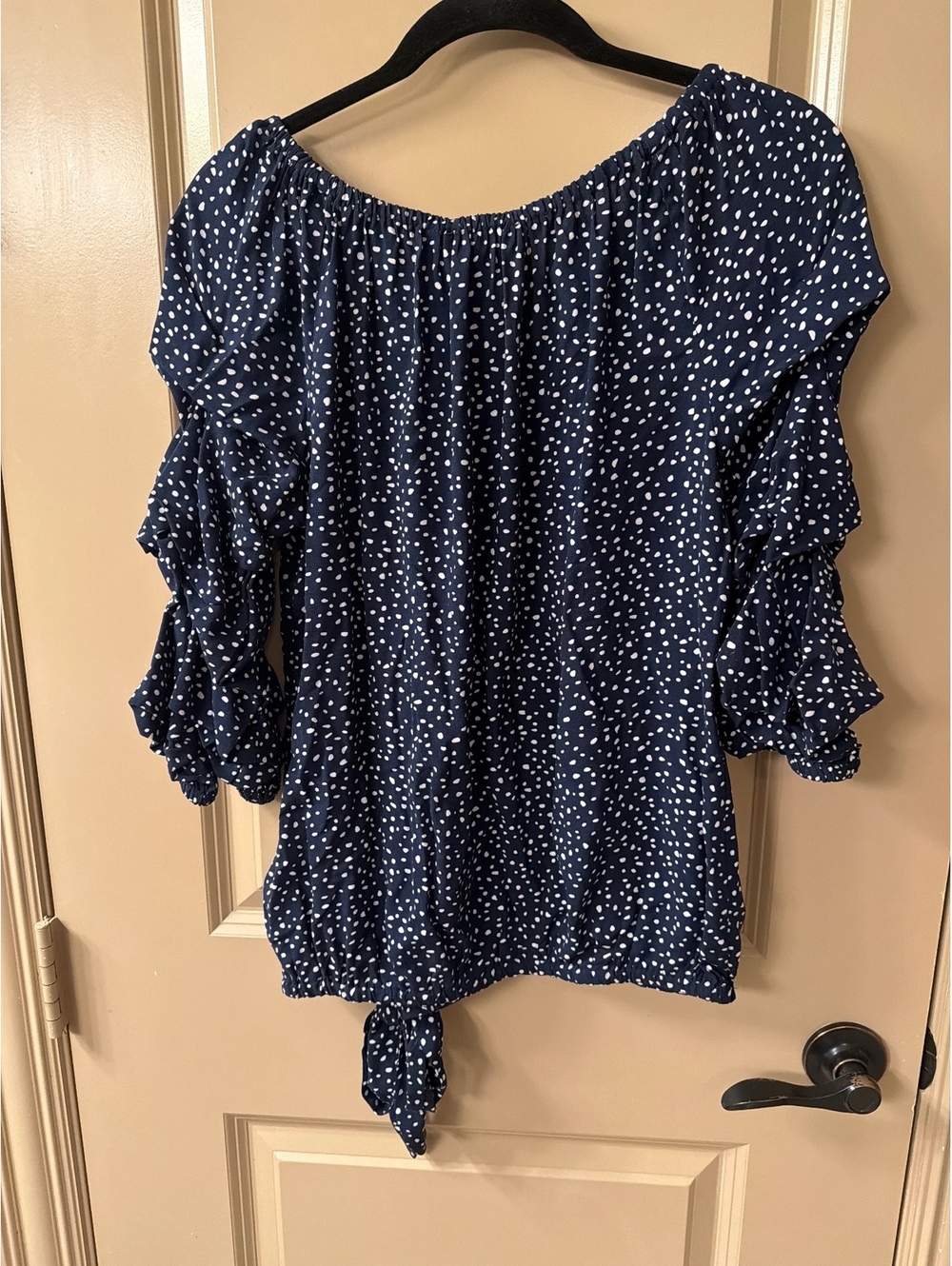 CeCe Women's Navy Blue White Polka Dot Ruffle Sleeve Blouse Size Large - Picture 4 of 4